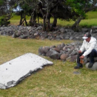 Una de las piezas encontradas que puede ser parte del vuelo MH370 de Malaysia Airlines desaparecido en marzo de 2014.-Foto: @PeurAvion