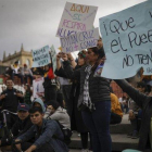 Manifestantes en Colombia exigen que se detengan los ataques de la policía.-AP