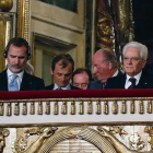 Felipe y Juan Carlos, con el presidente Mattarella.-EFE / J. P. GANDUL