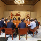 Reunión extraordinaria del Consell Executiu, este viernes, antes del anuncio de la fecha y pregunta del referéndum.-JULIO CARBÓ