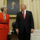 Trump y May, durante su encuentro en el Despacho Oval, en la Casa Blanca, el 27 de enero.-REUTERS