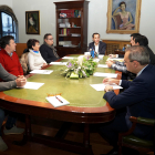 ICAL - El presidente de la Diputación de Valladolid, Conrado Íscar, se reúne
con alcaldes de la provincia de Valladolid - ICAL