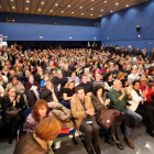 Miitantes socialistas que apoyan la convocatoria urgente de primarias en el acto celebrado ayer en el centro cívico Rondilla.  -ICAL