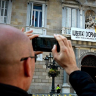 Nueva pancarta en el Palau de la Genralitat.-FERRAN NADEU
