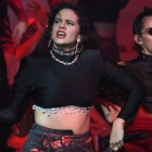 Un momento de la espectacular interpretación de Rosalía en la gala de los premios MTV EMA, en Sevilla, el pasado 3 de noviembre.-KEVIN MAZUR WIREIMAGE