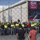 Imagen de archivo de una reunión del Comité de Nissan con los trabajadores.-ICAL