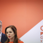 Silvia Clemente, junto a José Manuel Villegas el día de su presentación.-ICAL