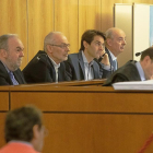M.Á. Rodríguez Patín; Antonio Samaniego; Luis Javier Samaniego y Luis Alberto Samaniego, durante el juicio.-J. M. LOSTAU