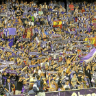 Grada del estadio José Zorrilla completamente repleta en el partido del ascenso frente al Numancia.-J.M. LOSTAU