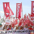 Los sindicatos se manifiestan en las consejerías de Fomento y Economía y en las Cortes de Castilla y León-ICAL