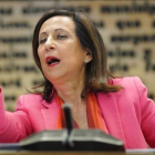 La ministra de Defensa, Margarita Robles, este lunes en el Senado.-JOSÉ LUIS ROCA