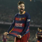 Gerard Piqué celebra un gol ante el Athletic.-JORDI COTRINA