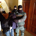 Dos personas detenidas por la Guardia Civil, en Navas del Marqués (Ávila), en la operación 'Líder'-ICAL