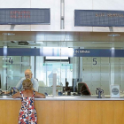 Ventanilla de venta de billetes en la estación de Valladolid-E. M.