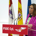 La portavoz socialista de Economía y Hacienda en las Cortes y del Comité Electoral del PSOE CyL, Rosa Rubio, durante la rueda de prensa.- ICAL