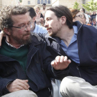 Pablo Iglesias en Zamora con su padre Javier Iglesias con quien mostró mucha complicidad.-Deneiva