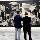 Obama y Felipe VI contemplan el Guernika-FRANCISCO GOMEZ SPANISH ROYAL