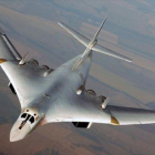 Un bombardero ruso Tupolev TU-160, en una imagen de archivo.-EL PERIÓDICO