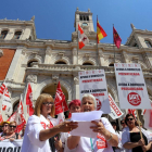 Trabajadoras de ayuda a domicilio en la huelga convocada el 9 de julio en la Plaza Mayor de Valladolid .-E. M.