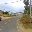 Tramo de la VP-4013 a su salida del municipio de Santervás de Campos, objeto de una de las intervenciones.-GGL SW