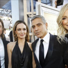 Brad Pitt, Angelina Jolie, George Clooney y Stacy Keibler, en California,  en enero del 2012.-REUTERS / MARIO ANZUONI