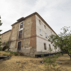 La tela asfáltica protege de las humedades el pabellón de las antiguas celdas dormitorio de las monjas.-M.A.SANTOS (PHOTOGENIC)