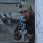 La Seleccion española de fútbol se prepara disparando con pistolas láser. En la foto, Luis Enrique.-TWITTER RFEF