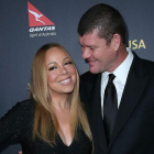 Mariah Carey y James Packer, este jueves en una gala en Los Ángeles.-AFP / JONATHAN LEIBSON
