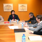 El procurador de IU-Equo convergencia por Castilla y León, José Sarrión, se reúne con Parados en movimiento-Ical