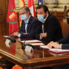 Manuel Saravia, Óscar Puente y Pedro Herrero presentan los presupuestos de Valladolid para 2022.- E. M.