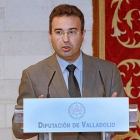 El alcalde popular de Peñafiel, Roberto Díez, durante una comparecencia pública este año.-J. M. Lostau