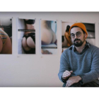 Matty Mo, ‘The Most Famous Artist’, exhibe desnudos tomados de Snapchat en la exposición ‘Feliz Cumpleaños’.-ELITE DAILY