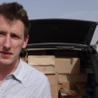 Peter Kassig durante un envío de ayuda huamnitaria a Siria.-