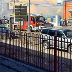 Incendio declarado a mediodía en la calle Plata.-J. MARIGÓMEZ