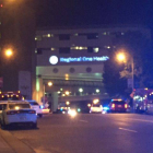 Gran dispositivo policial en la ciudad de Memphis después de que un agente haya sido abatido a tiros este sábado por la noche.-Foto: ASSOCIATED PRESS