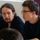 Iglesias y Errejón al inicio del Consejo Ciudadano Estatal, en la sede de Podemos (Madrid).-JUAN MANUEL PRATS