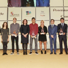 La consejera María Josefa García Cirac posa junto a los deportistas premiados-J.M.LOSTAU