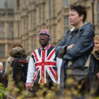 Las afueras del Parlamento británico mientras May informaba del 'Brexit'.-OLI SCARFF