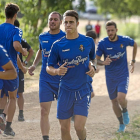Hermoso, en primer plano, participa  junto a sus nuevos compañeros en el entrenamiento vespertino.-Miguel Ángel Santos