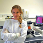 La biotecnóloga María Lastra en el laboratorio donde trabaja en Australia.-MARCO HEYDECKER