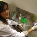 La investigadora Carolina Méndez en el Instituto de Biomedicina de León.-EL MUNDO