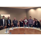El presidente de FECyLGTB+, Ignacio Paredero (5I), mantiene un encuentro en la Cortes autonómicas con representantes de todos los grupos políticos.-ICAL