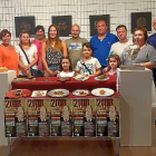 Los participantes de la XV edición del certamen ‘Pincho Piñonero’ que se celebra en Pedrajas de San Esteban.-E.M.