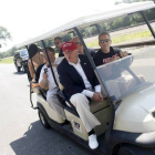 El precandidato republicano Donald Trump, este domingo en la Feria del Estado de Iowa.-REUTERS