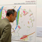 Planos del nuevo Plan General de Ordenación Urbana (PGOU) expuestos en San Benito.-J. M. LOSTAU