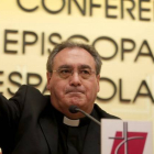 El secretario general y portavoz de la Conferencia Episcopal, José Maria Gil Tamayo, el pasado día 14 de marzo.-Foto: JOSÉ LUIS ROCA