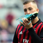 Gerard Deulofeu con la camiseta del Milan.-EFE