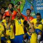 La selección brasileña sub-17 celebra el título mundialista.-EFE / JOEDSON ALVES