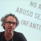 James Rhodes durante un acto en contra de los abusos sexuales.-JOSE LUIS ROCA