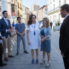 La presidenta de la Diputación de Zamora, María Teresa Martín, y la presidenta de las Cortes de Castilla y León, Silvia Clemente, firman un protocolo de colaboración para favorecer la dinamización económica de los municipios incluidos en el área.-ICAL